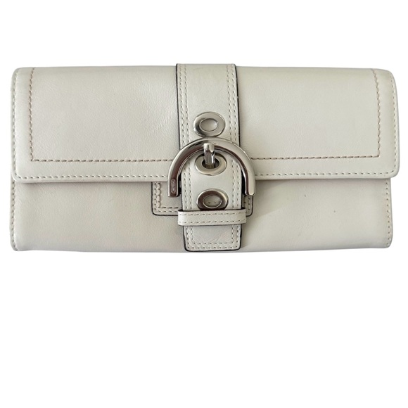 Coach Off-White Leather Buckle Clutch Wallet - Picture 10 of 10